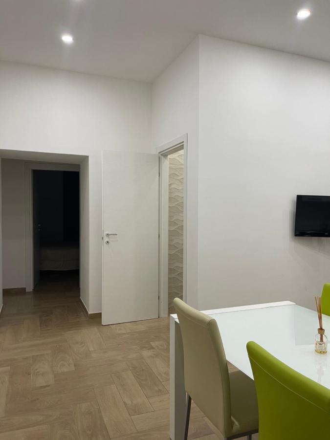 Airport Security 161 Apartment เนเปิลส์ ภายนอก รูปภาพ