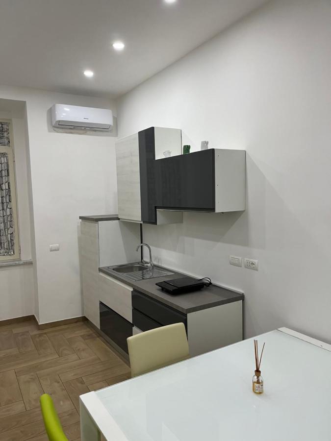 Airport Security 161 Apartment เนเปิลส์ ภายนอก รูปภาพ