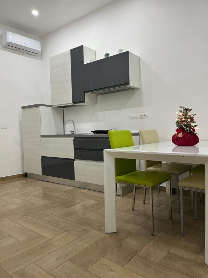 Airport Security 161 Apartment เนเปิลส์ ภายนอก รูปภาพ