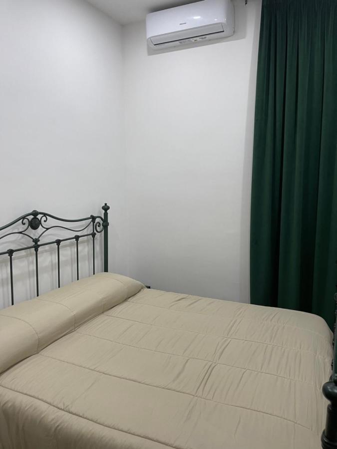 Airport Security 161 Apartment เนเปิลส์ ภายนอก รูปภาพ